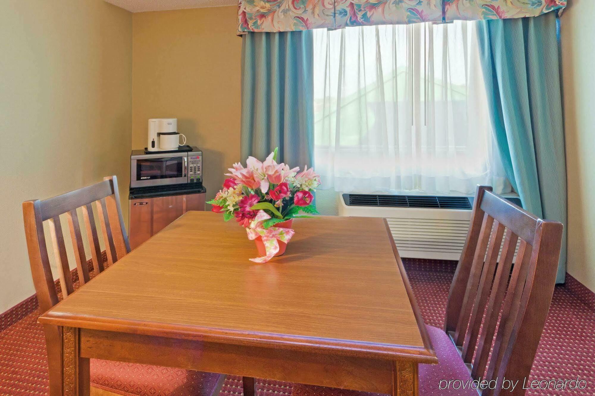 Holiday Inn Express Irwin Pa Tpk Exit 67 By Ihg Luaran gambar